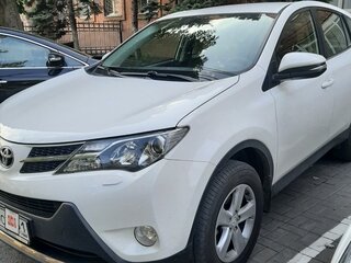 2014 Toyota RAV4 IV (XA40), белый, 1957000 рублей, вид 1