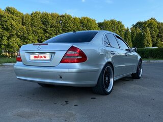 2002 Mercedes-Benz E-Класс 240 III (W211, S211), серебристый, 750000 рублей, вид 4