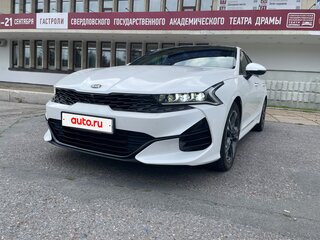 2020 Kia K5 III, белый, 3100000 рублей, вид 3