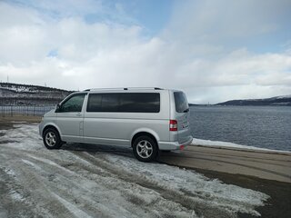 2009 Volkswagen Caravelle LWB Long T5, серебристый, 1700000 рублей, вид 3