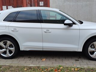 2021 Audi Q5 45 TFSI II (FY) Рестайлинг, белый, 3225000 рублей, вид 4