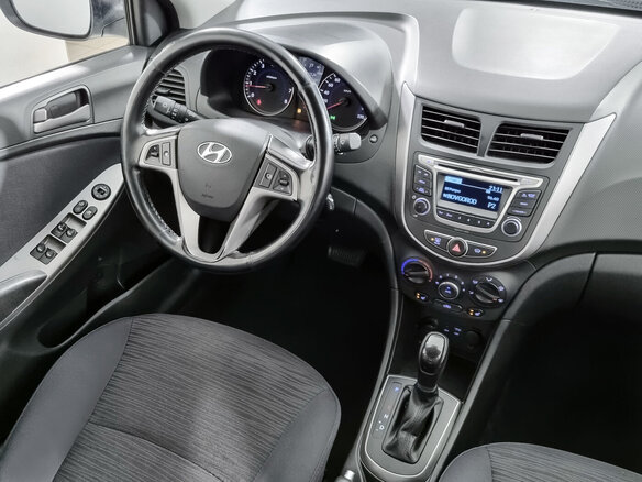 2014 Hyundai Solaris I Рестайлинг, белый, 1130000 рублей - вид 11