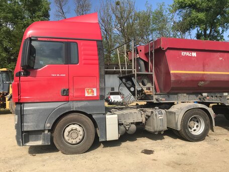 2017 MAN TGX, пурпурный, 4700000 рублей, вид 3