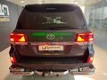 2016 Toyota Land Cruiser 200 Series Рестайлинг 2, серый, 5700000 рублей - вид 4