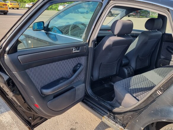 1998 Audi A6 II (C5), чёрный, 270000 рублей - вид 18