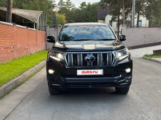 2018 Toyota Land Cruiser Prado 150 Series Рестайлинг 2, чёрный, 4850000 рублей, вид 4