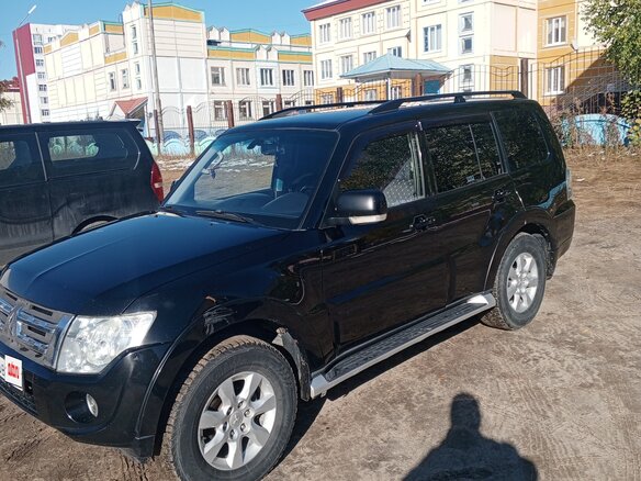 2012 Mitsubishi Pajero IV Рестайлинг 1, чёрный, 2100000 рублей - вид 9