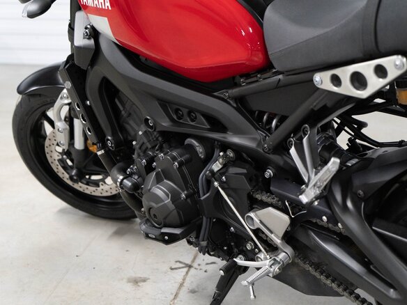 2018 Yamaha XSR900, красный - вид 9