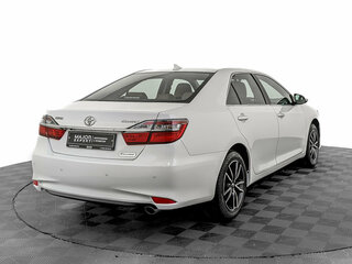 2017 Toyota Camry VII (XV50) Рестайлинг, белый, 2372750 рублей, вид 5