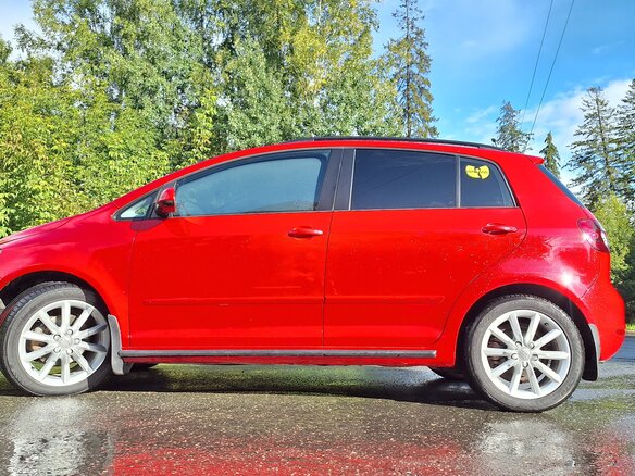 2011 Volkswagen Golf Plus II, красный, 1399000 рублей - вид 16