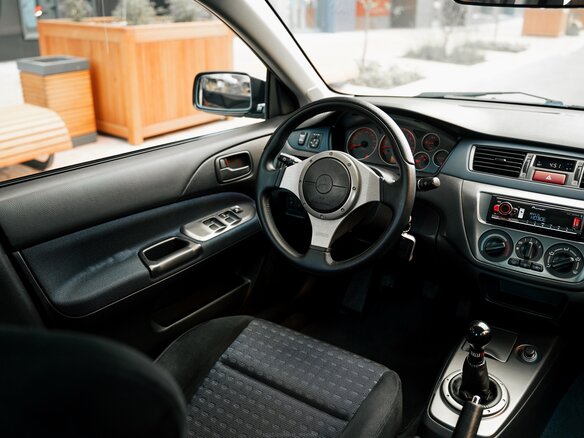 2004 Mitsubishi Lancer Evolution VIII, чёрный - вид 24