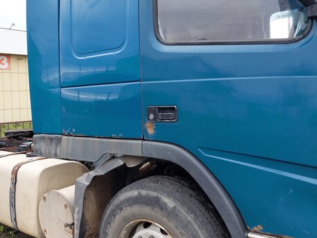 2007 Volvo FM, синий, 2300000 рублей, вид 3