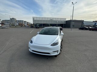 2023 Tesla Model Y Long Range I, белый, 5600000 рублей, вид 4
