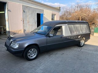 1992 Mercedes-Benz W124 230, серый, 980000 рублей, вид 2