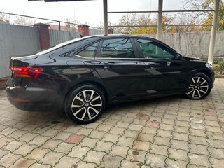 2018 Volkswagen Jetta VI Рестайлинг, чёрный, 1850000 рублей, вид 3
