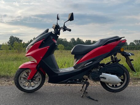2023 Motoland T-MAX 150, красный, 70000 рублей, вид 3