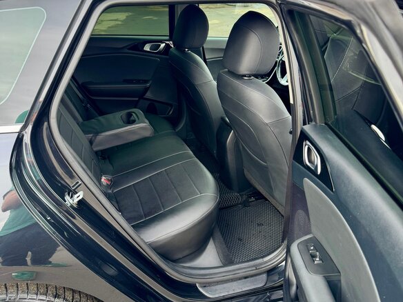 2019 Kia Ceed III, чёрный, 1750000 рублей - вид 14
