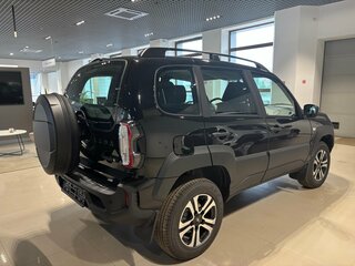 2026 Lada (ВАЗ) Niva Travel I Рестайлинг, чёрный, 1717000 рублей, вид 5