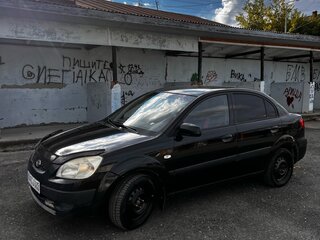 2009 Kia Rio II, чёрный, 400000 рублей, вид 3