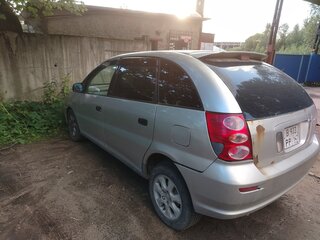 2000 Toyota Nadia, серебристый, 399999 рублей, вид 2