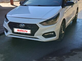 2017 Hyundai Solaris II, белый, 800000 рублей, вид 1