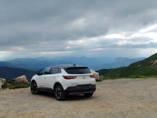 2019 Opel Grandland I (X), белый, 1850000 рублей, вид 4