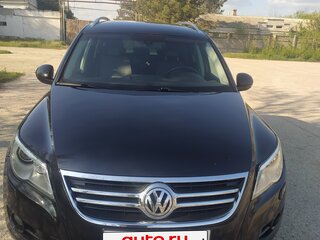 2009 Volkswagen Tiguan I, чёрный, 1450000 рублей, вид 2