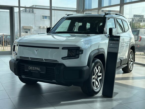 2025 Changan Deepal G318 I, белый, 5650000 рублей - вид 2