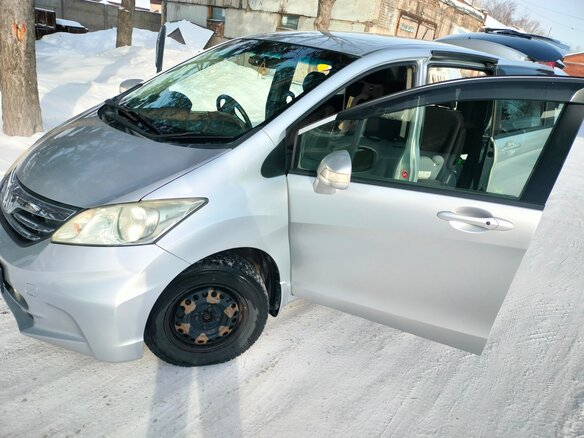 2012 Honda Freed I Рестайлинг, серебристый, 1035000 рублей - вид 8
