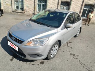 2010 Ford Focus II Рестайлинг, серебристый, 419000 рублей, вид 4