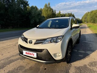 2013 Toyota RAV4 IV (XA40), белый, 1700000 рублей, вид 2