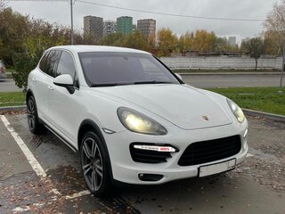 2013 Porsche Cayenne Turbo II (958), белый, 4400000 рублей, вид 3