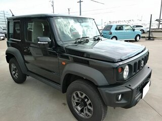 2023 Suzuki Jimny Sierra IV, чёрный, 1590000 рублей, вид 2