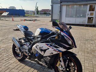 2017 BMW S 1000 RR, белый, 1390000 рублей, вид 3