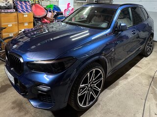 2018 BMW X5 30d IV (G05/G18), синий, 7500000 рублей, вид 3