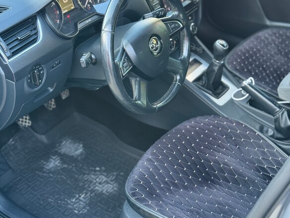 2014 Skoda Octavia III (A7), серый, 1300000 рублей - вид 9
