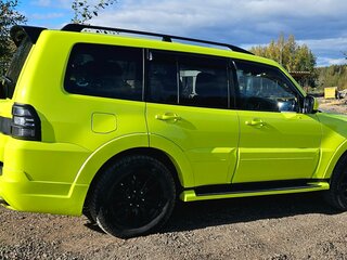2015 Mitsubishi Pajero IV Рестайлинг 2, зелёный, 2200000 рублей, вид 4