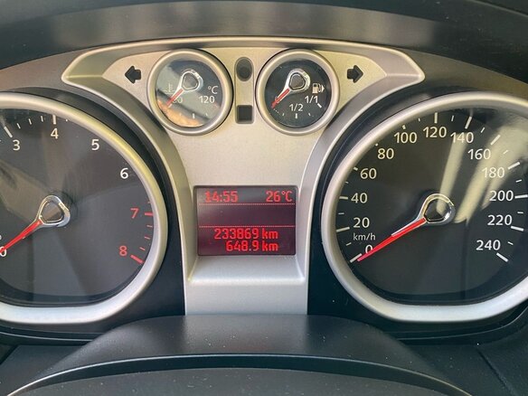 2010 Ford Focus II Рестайлинг, серебристый, 700000 рублей - вид 7