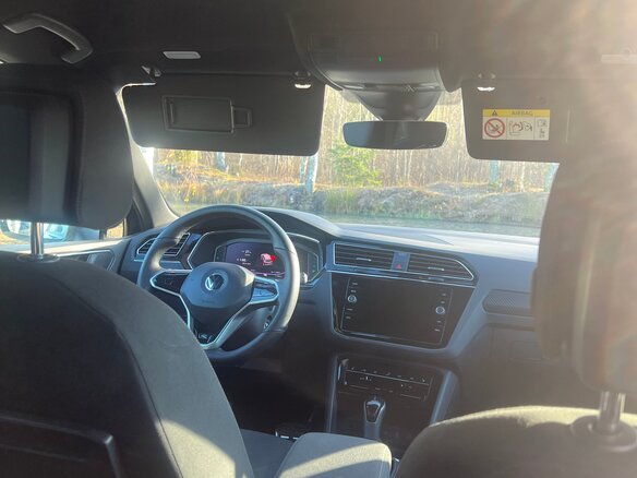 2020 Volkswagen Tiguan II Рестайлинг, серый, 3300000 рублей - вид 18