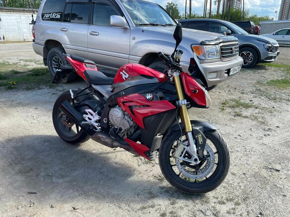 2015 BMW S 1000 R, красный, 1070000 рублей