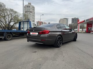 2012 BMW 5 серии 520i VI (F10/F11/F07), коричневый, 1900000 рублей, вид 3
