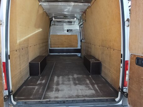 2017 Mercedes-Benz Sprinter Classic, белый, 1999999 рублей, вид 4