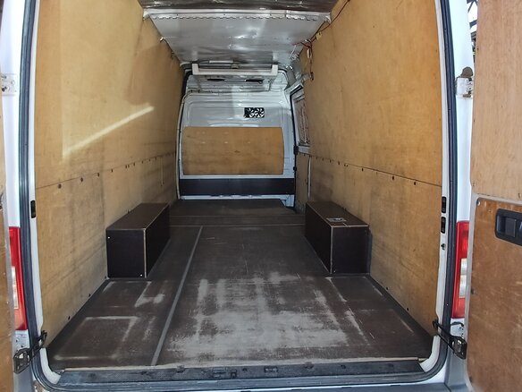 2017 Mercedes-Benz Sprinter Classic, белый, 1999999 рублей - вид 3