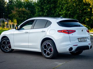 2022 Alfa Romeo Stelvio I Рестайлинг, белый, 2450000 рублей, вид 1