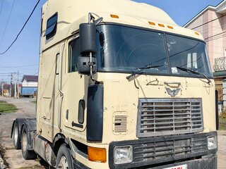1998 International 9000 Series, бежевый, 550000 рублей, вид 3