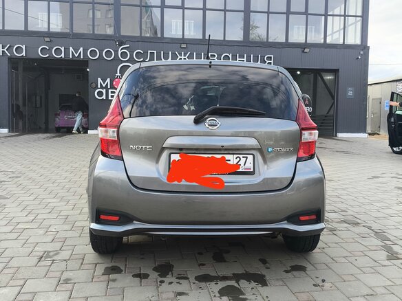 2018 Nissan Note e-Power II Рестайлинг, серый, 1150000 рублей - вид 12