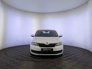 2019 Skoda Rapid I Рестайлинг, белый, 925000 рублей, вид 2