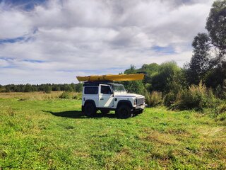 2008 Land Rover Defender 90 I Рестайлинг, белый, 3000000 рублей, вид 4