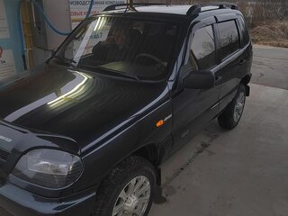 2006 Chevrolet Niva I, чёрный, 300000 рублей, вид 2
