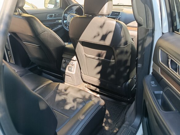 2018 Ford Explorer V Рестайлинг 2, белый, 2400000 рублей - вид 13